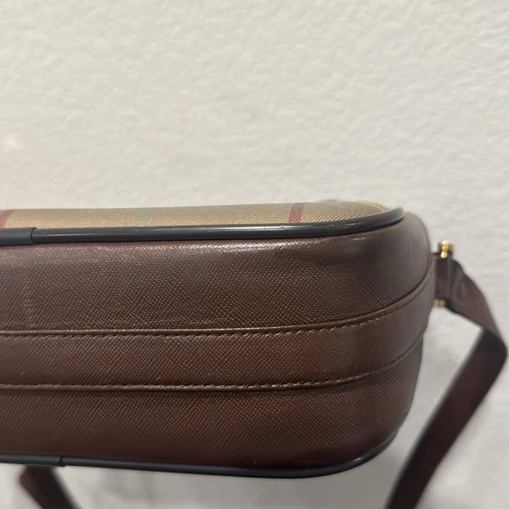 BURBERRYS VINTAGE Check Shoulder Bag with Matching Pouch - Picture 4 of 13